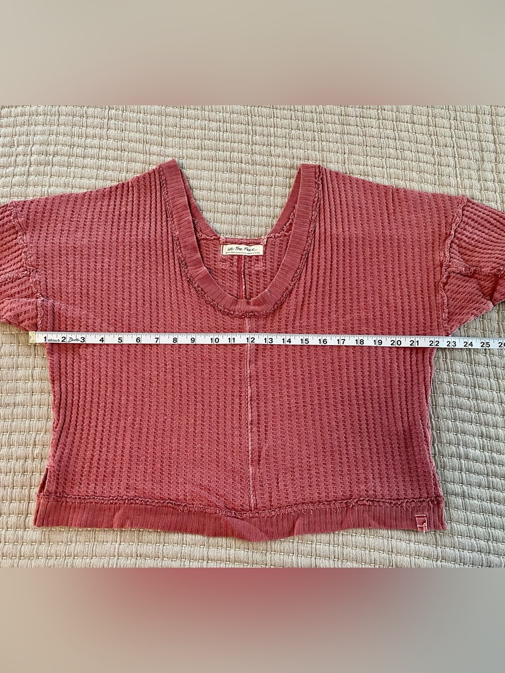 We The Free Pink Off The Shoulder V-Neck Cropped Sweater - Picture 5 of 8